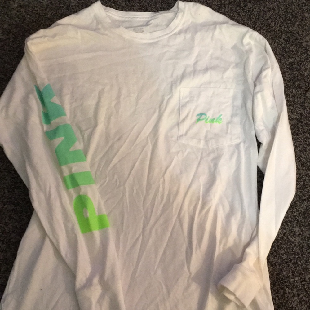 Long sleeved tee